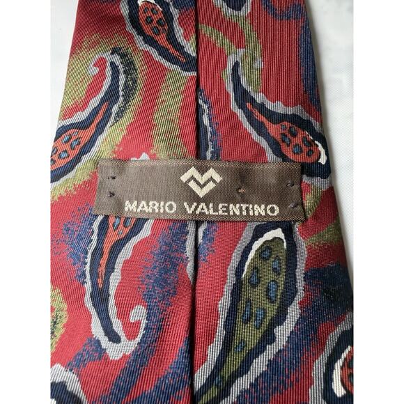 Vintage Men’s Mario Valentino Necktie, Red With Green And Orange Paisley - Picture 2 of 3